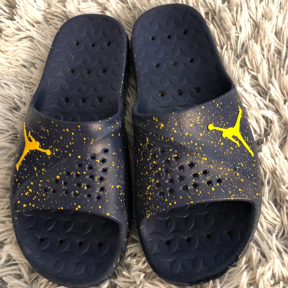 Michigan Jordan Slides